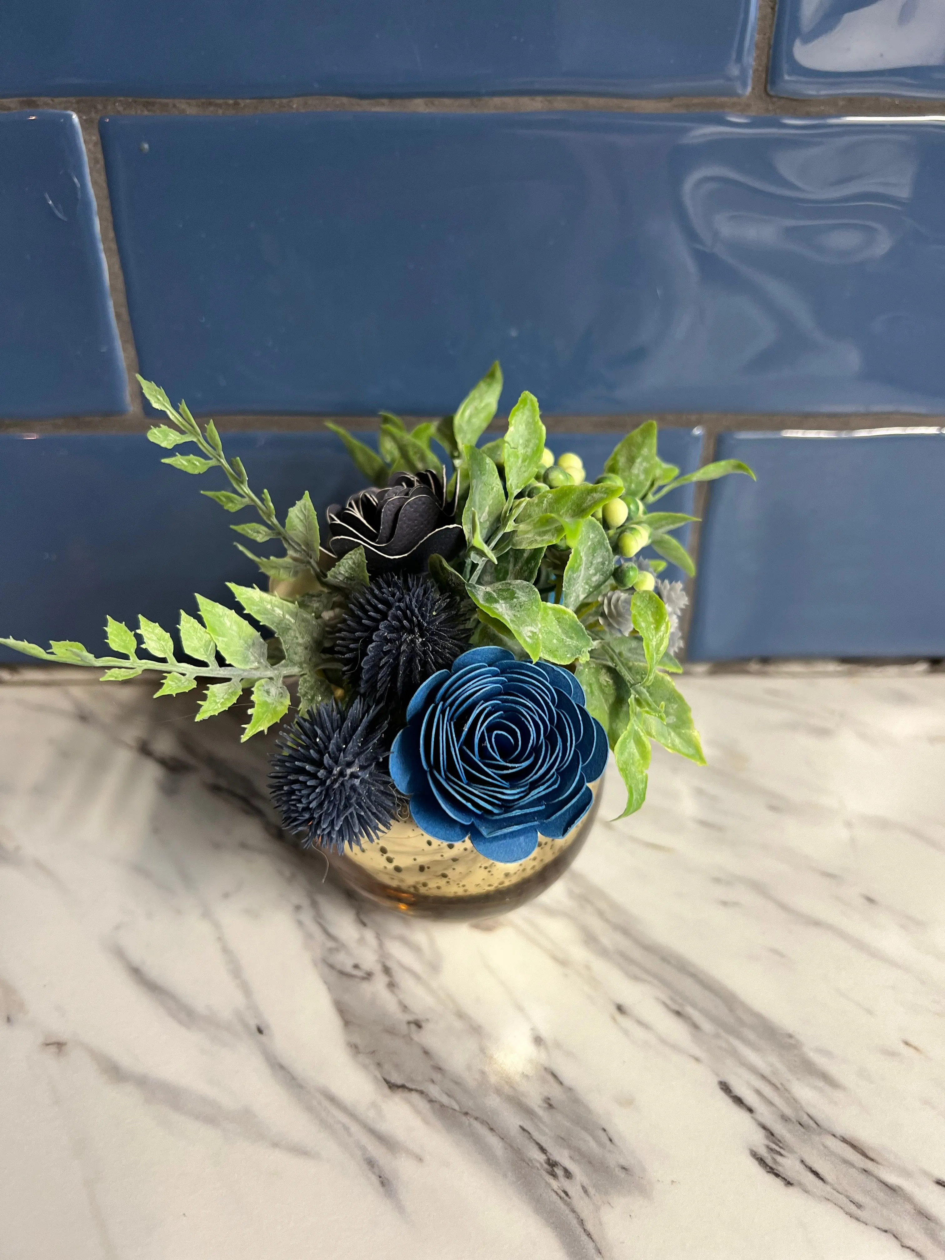Little Gold Mercury Arrangement 1