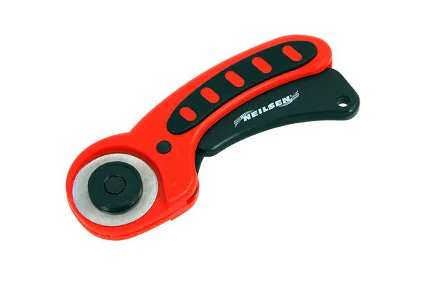 Rotary feather cutter